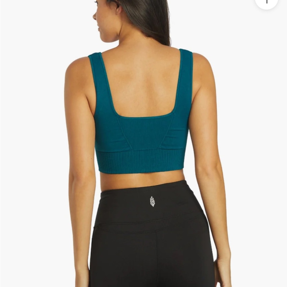 NWOT Good Karma Square Neck Sports Bra 
Your Price: $17
Size: XS/S OB1086898 - Picture 10 of 13